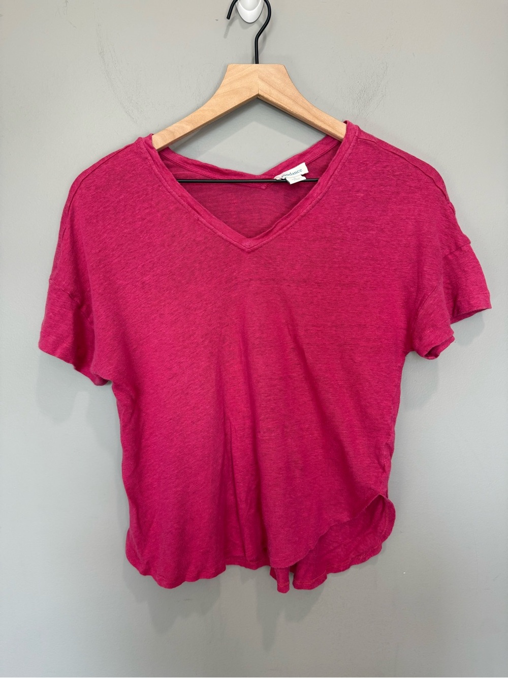 Sundance 100% Linen Pink V-Neck Short Sleeve Tee Small